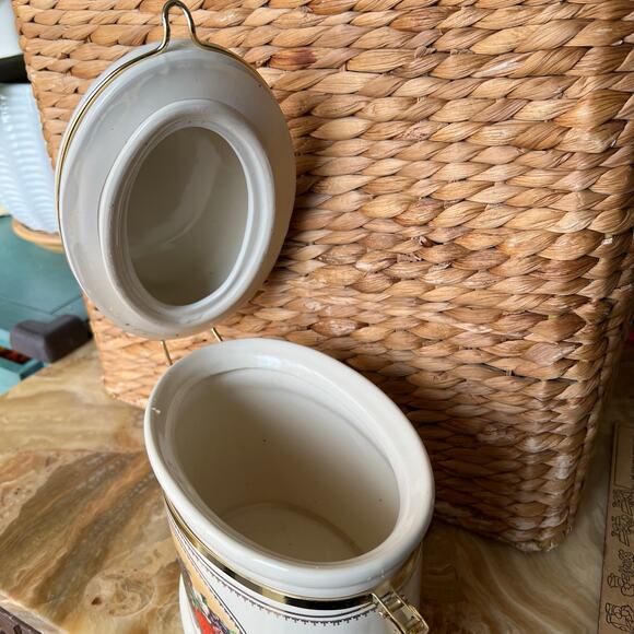 Knotts Berry Farm Canister - Picture 4 of 9